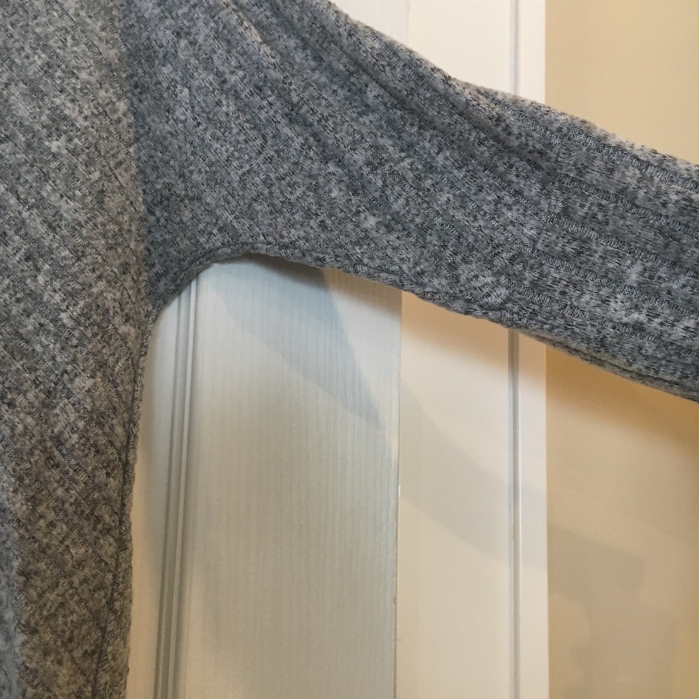 Juicy Couture Gray Lightweight Ribbed Sweater - Picture 5 of 10